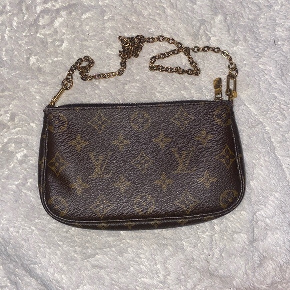Louis Vuitton Pochette mini bag - Picture 2 of 3